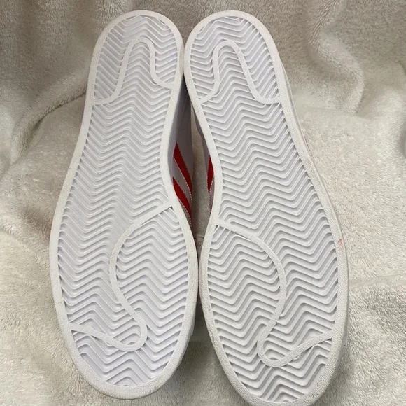 NWT Adidas Superstar Shoes Originals Sneakers Cloud White and Vivid Red - Size 9 - Picture 5 of 10